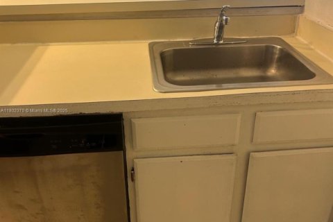 Condo in Margate, Florida, 1 bedroom  № 1936603 - photo 7