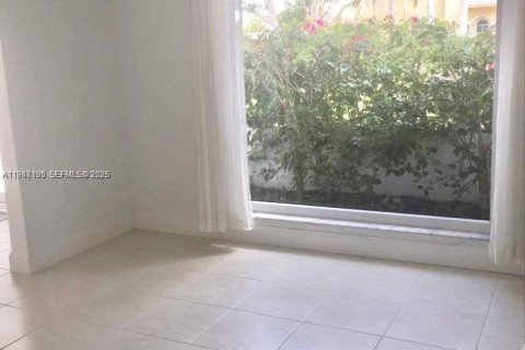 Casa en venta en Coral Gables, Florida, 5 dormitorios, 304.25 m2 № 2032502 - foto 6