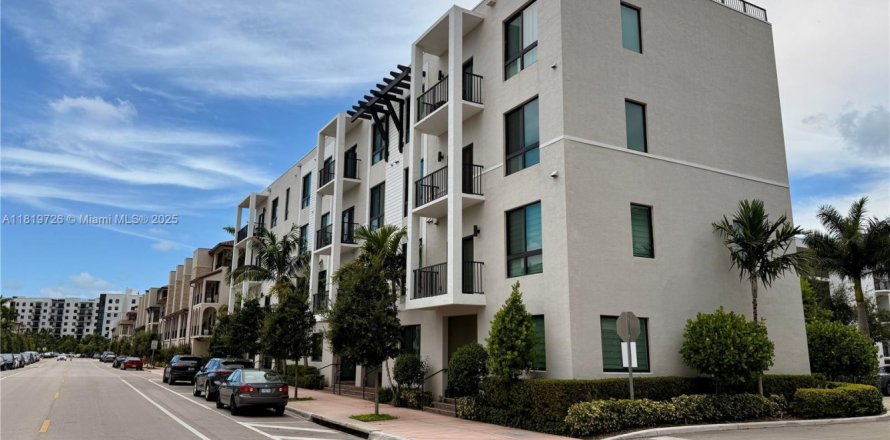 Condo à Doral, Floride, 3 chambres № 1777779