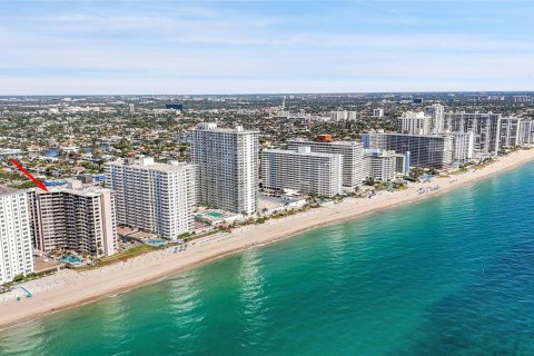Снять в аренду кондоминиум в Форт-Лодердейл, Флорида 3 комнаты, 74.51м2, № 2177377 - фото 2