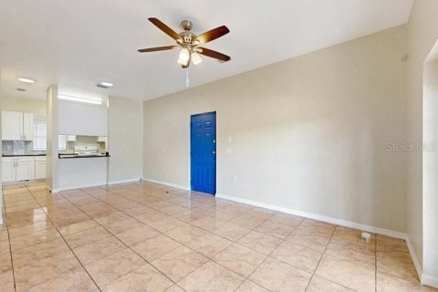 Apartment in Kissimmee, Florida 3 bedrooms, 104.24 sq.m. № 2228493 - photo 4