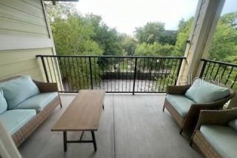 Condo in Gainesville, Florida, 3 bedrooms  № 1757368 - photo 1
