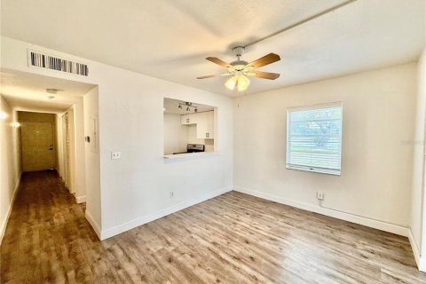 Condo in Tampa, Florida, 1 bedroom  № 1652311 - photo 3