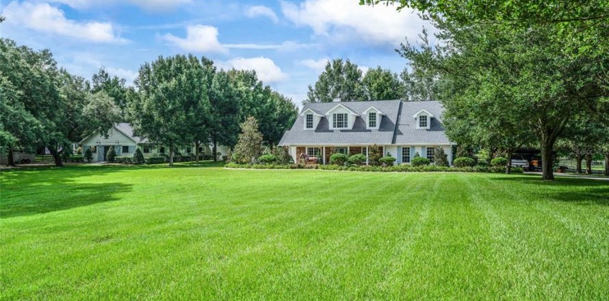 Casa en Ocala, Florida 4 dormitorios, 295.52 m2 № 1564324