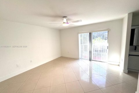 Condominio en alquiler en Doral, Florida, 3 dormitorios, 123.56 m2 № 2007920 - foto 16