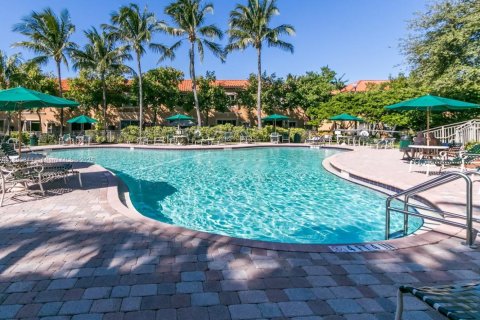 Снять в аренду таунхаус в Дания-Бич, Флорида 3 спальни, 129.23м2, № 1944344 - фото 4