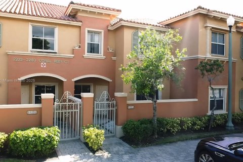 Снять в аренду таунхаус в Дания-Бич, Флорида 3 спальни, 129.23м2, № 1944344 - фото 15