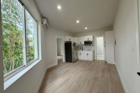 Apartment in Miami, Florida 1 bedroom, 55.56 sq.m. № 2067733