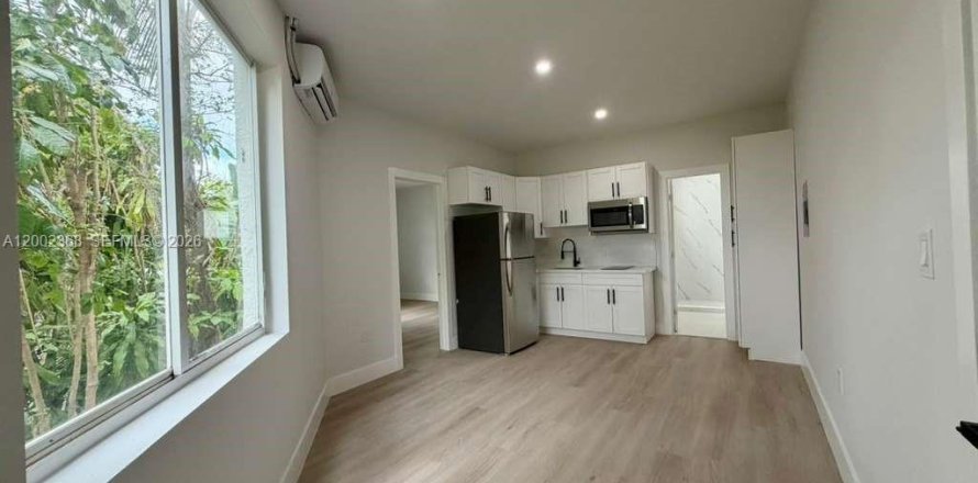 Apartamento en Miami, Florida 1 dormitorio, 55.56 m2 № 2067733