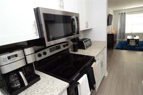 Copropriété à louer à Saint Petersburg, Floride: 1 chambre, 61.78 m2 № 2149366 - photo 14