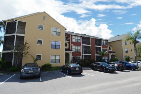 Copropriété à louer à Saint Petersburg, Floride: 1 chambre, 61.78 m2 № 2149366 - photo 2