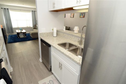 Copropriété à louer à Saint Petersburg, Floride: 1 chambre, 61.78 m2 № 2149366 - photo 16