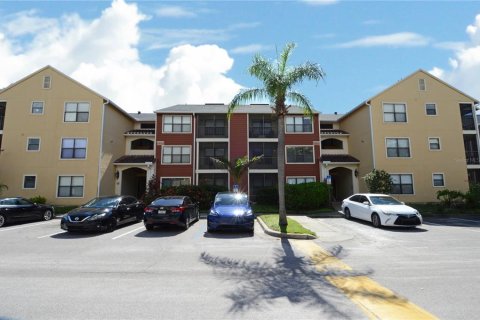 Copropriété à louer à Saint Petersburg, Floride: 1 chambre, 61.78 m2 № 2149366 - photo 3