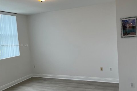 Copropriété à louer à Sunrise, Floride: 3 chambres, 143.63 m2 № 1812153 - photo 12