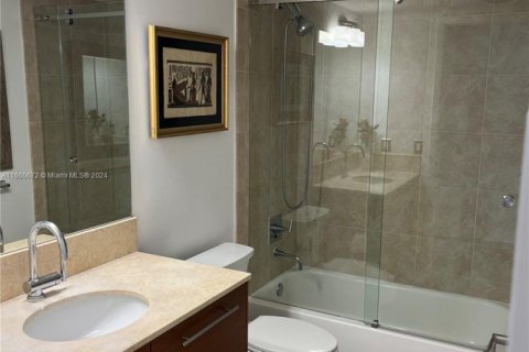 Copropriété à louer à Sunrise, Floride: 3 chambres, 143.63 m2 № 1812153 - photo 13
