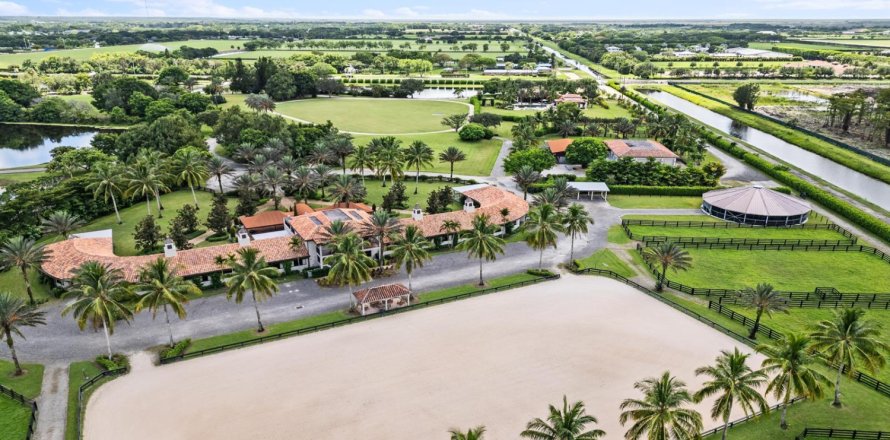 Apartment in Wellington, Florida 6 bedrooms, 2455.41 sq.m. № 2186972