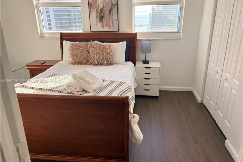 Condominio en venta en Miami, Florida, 2 dormitorios, 102.66 m2 № 2028479 - foto 13