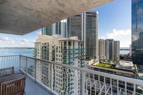 Condominio en Miami, Florida, 2 dormitorios  № 2028479