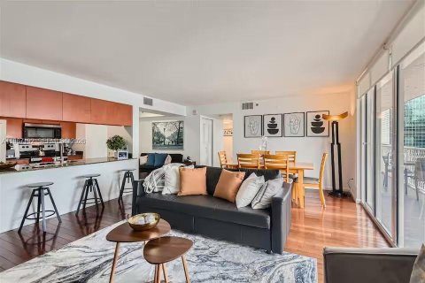 Condominio en venta en Miami, Florida, 2 dormitorios, 102.66 m2 № 2028479 - foto 4