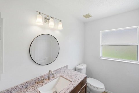House in Port St. Lucie, Florida 4 bedrooms, 202.71 sq.m. № 2077876 - photo 24