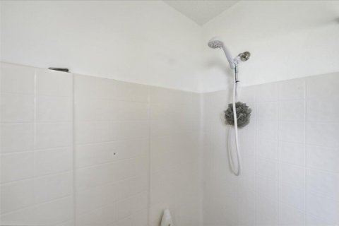 House in Port St. Lucie, Florida 4 bedrooms, 202.71 sq.m. № 2077876 - photo 22