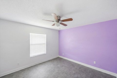 House in Port St. Lucie, Florida 4 bedrooms, 202.71 sq.m. № 2077876 - photo 16