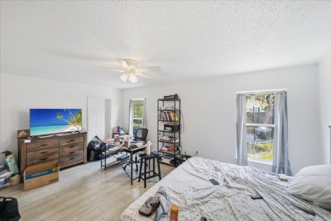 House in Port St. Lucie, Florida 4 bedrooms, 202.71 sq.m. № 2077876 - photo 17