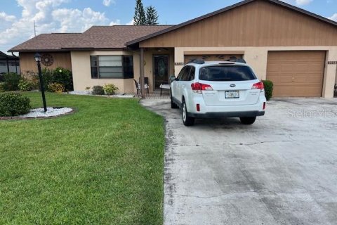 Duplex in Sebring, Florida 2 bedrooms, 115.38 sq.m. № 1791975 - photo 1