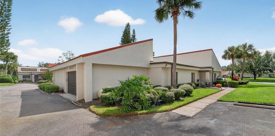 Villa ou maison à Plant City, Floride 3 chambres, 143.26 m2 № 1911415
