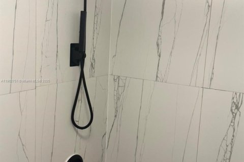 Condominio en venta en Sunrise, Florida, 2 dormitorios, 99.78 m2 № 1954708 - foto 17