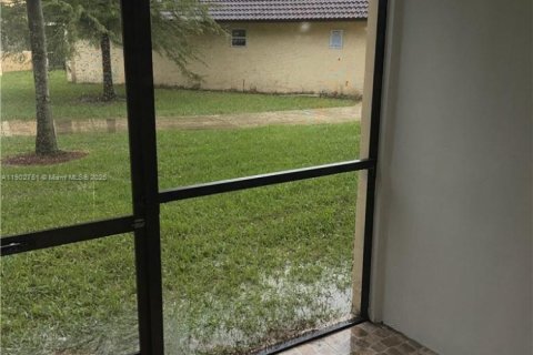 Condominio en venta en Sunrise, Florida, 2 dormitorios, 99.78 m2 № 1954708 - foto 19