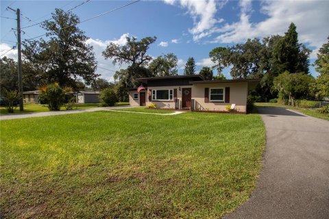 House in Sanford, Florida 5 bedrooms, 207.17 sq.m. № 1905015 - photo 12