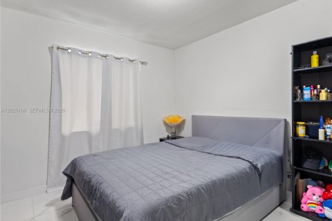 Touwnhouse à vendre à Miami, Floride: 3 chambres, 111.11 m2 № 2178024 - photo 10
