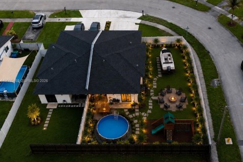 Touwnhouse à vendre à Miami, Floride: 3 chambres, 111.11 m2 № 2178024 - photo 5