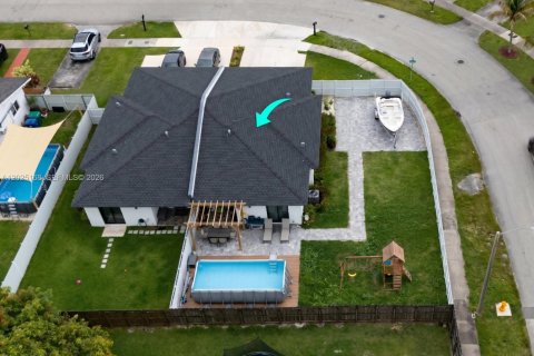 Touwnhouse à vendre à Miami, Floride: 3 chambres, 111.11 m2 № 2178024 - photo 19