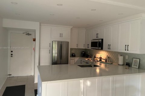 Condominio en venta en Pinecrest, Florida, 2 dormitorios, 103.12 m2 № 1862288 - foto 2