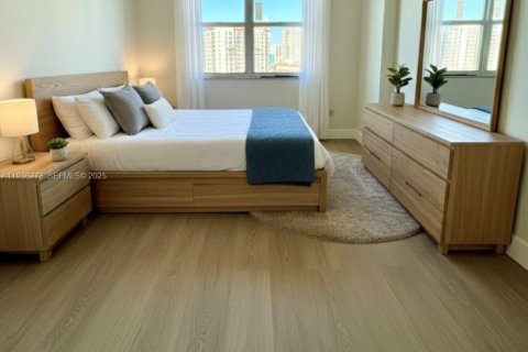 Condo in Sunny Isles Beach, Florida, 1 bedroom № 1994536 - photo 8