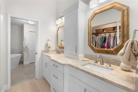 Condo in Vero Beach, Florida, 3 bedrooms  № 1807542 - photo 8