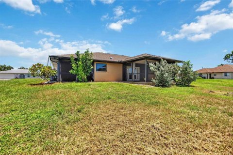 Villa ou maison à vendre à Rotonda, Floride: 3 chambres, 170.75 m2 № 2299489 - photo 27