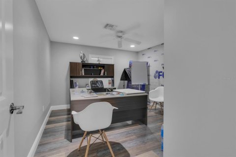 Купить коммерческую недвижимость в Киссимми, Флорида 158.68м2, № 2156137 - фото 12