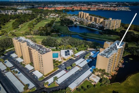 Condo in Clearwater, Florida, 1 bedroom  № 1866890 - photo 11