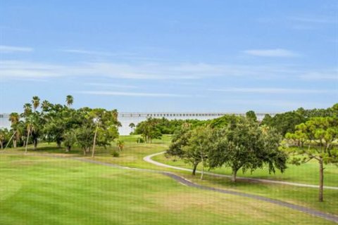 Condo in Clearwater, Florida, 1 bedroom  № 1866890 - photo 19