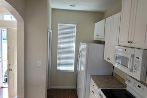 Touwnhouse à louer à Riverview, Floride: 2 chambres, 104.05 m2 № 2105629 - photo 4