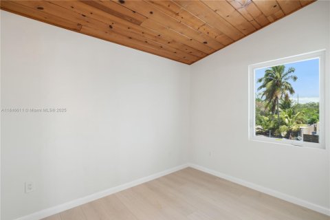 House in Key Largo, Florida 3 bedrooms, 142.7 sq.m. № 1977648 - photo 15