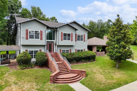 Casa en venta en Gainesville, Florida, 4 dormitorios, 397.53 m2 № 1254660 - foto 1