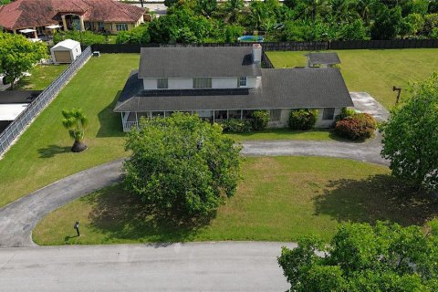 Casa en Homestead, Florida 5 dormitorios, 256.22 m2 № 2379065