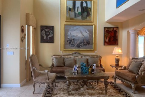 Villa ou maison à vendre à Miami, Floride: 4 chambres, 225.38 m2 № 1939672 - photo 13