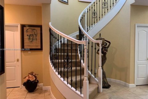 Casa en venta en Miami, Florida, 4 dormitorios, 225.38 m2 № 1939672 - foto 20