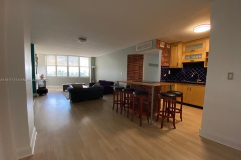 Снять в аренду кондоминиум в Майами-Бич, Флорида 2 спальни, 112.13м2, № 1972161 - фото 13