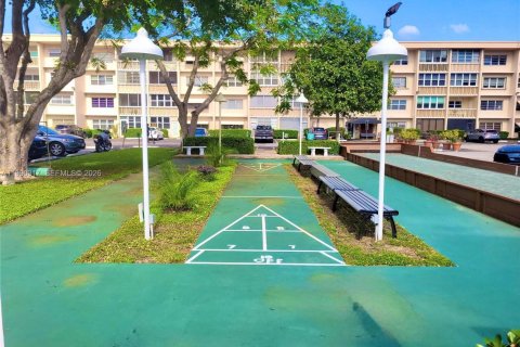 Купить кондоминиум в Халландейл-Бич, Флорида 1 спальня, 71.53м2, № 2057323 - фото 8